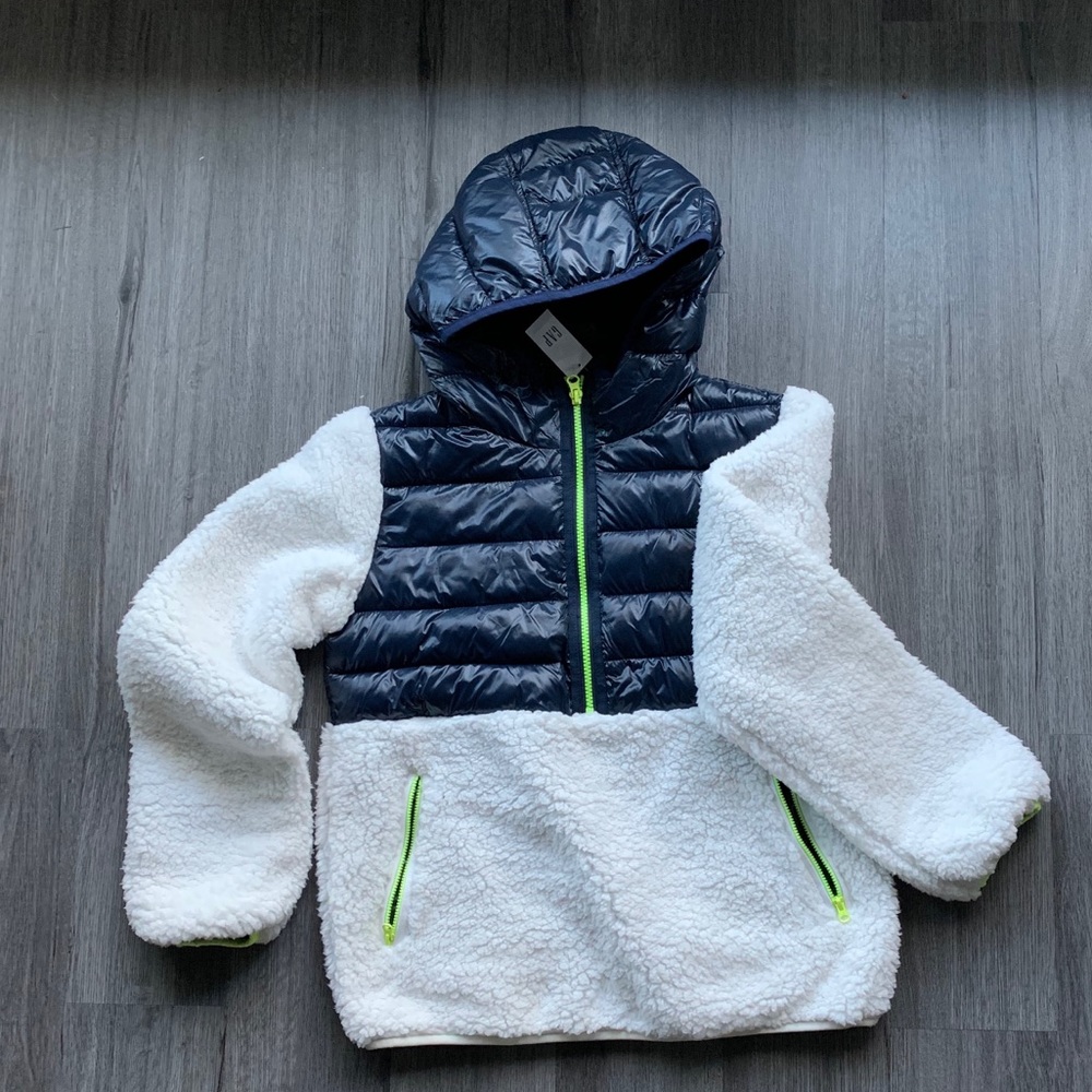 NWT Gap Fit Pullover Jacket